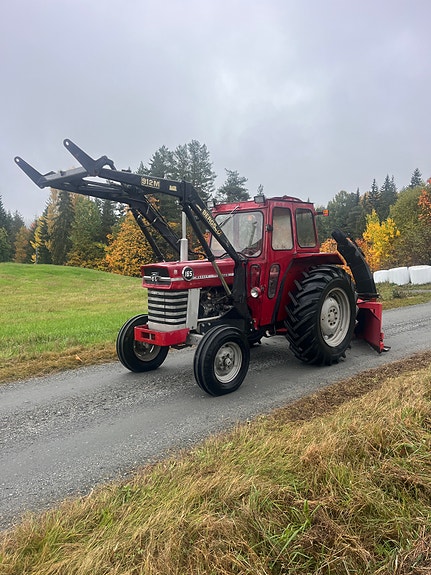 Massey Ferguson 165 Holdt av til Torsdag 2 of 24