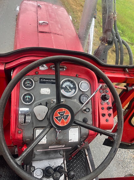 Massey Ferguson 165 Holdt av til Torsdag 13 of 24
