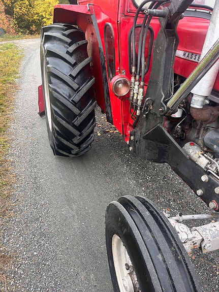 Massey Ferguson 165 Holdt av til Torsdag 7 of 24