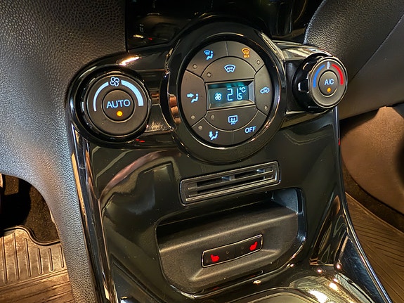 Ford Fiesta 23 of 26