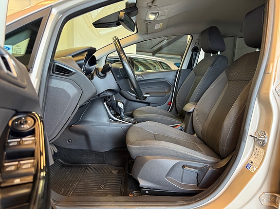 Ford Fiesta 8 of 26