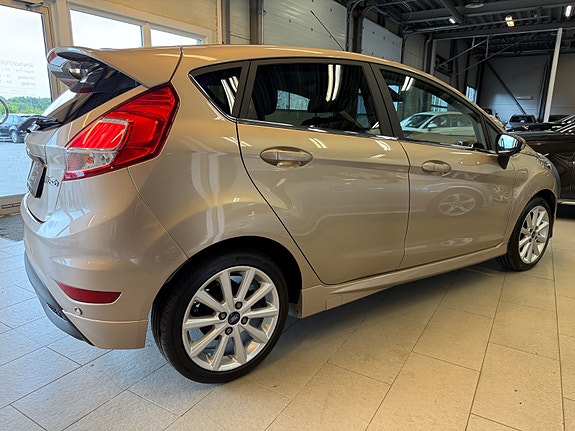 Ford Fiesta 7 of 26