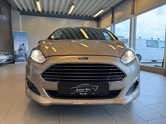 Ford Fiesta 3 of 26