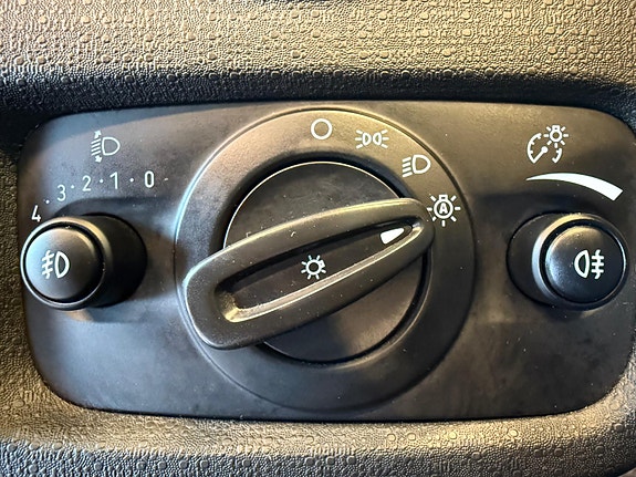 Ford Fiesta 13 of 26