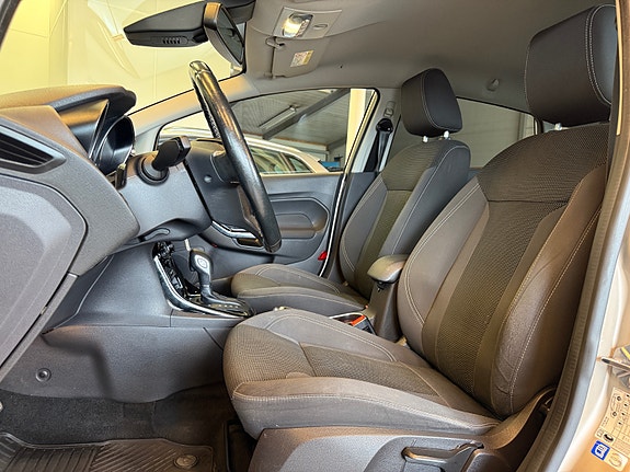 Ford Fiesta 9 of 26