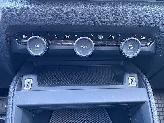 Citroen E-C4 23 of 30