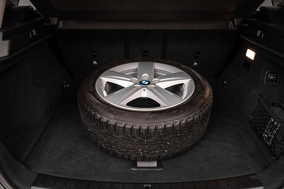 BMW 225xe 25 of 26