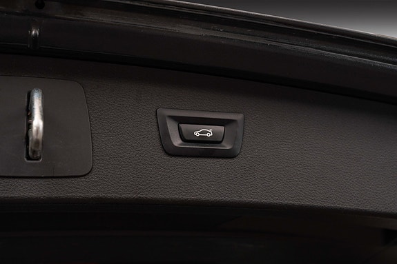 BMW 225xe 26 of 26
