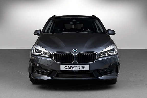 BMW 225xe 4 of 26