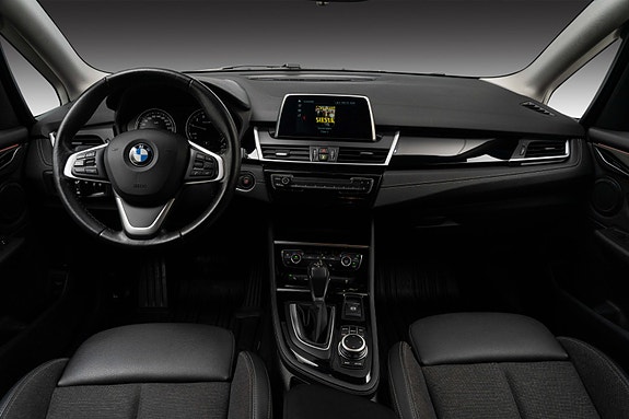 BMW 225xe 20 of 26