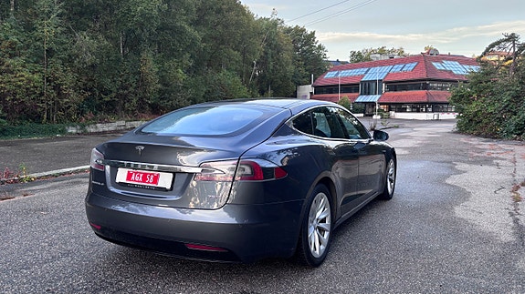 Tesla Model S 6 of 30