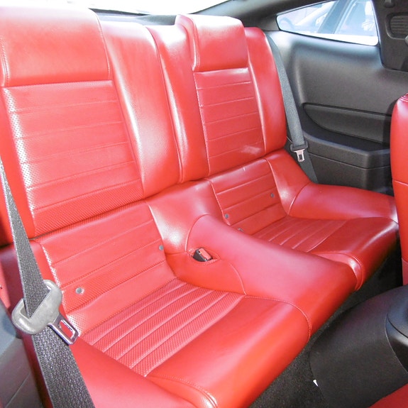 Ford Mustang 21 of 29