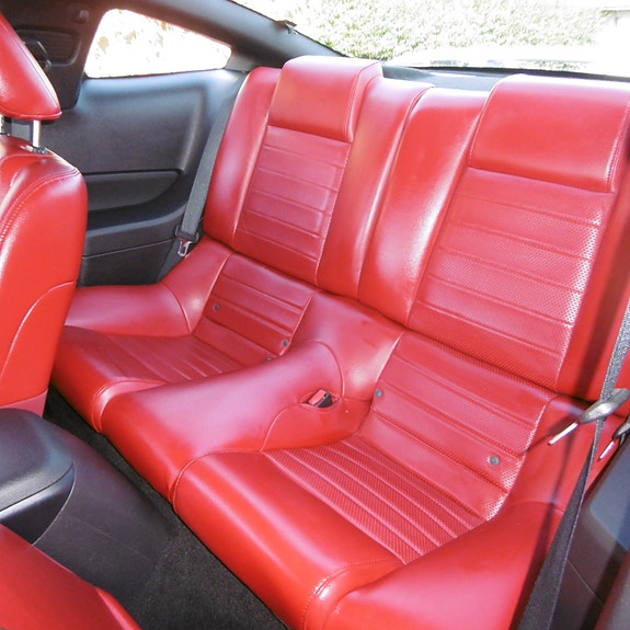 Ford Mustang 13 of 29