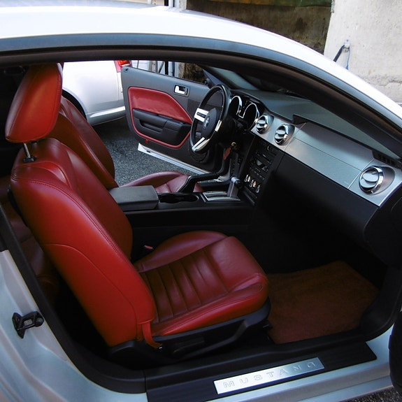Ford Mustang 22 of 29