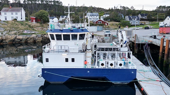 Vard Aukra B : 842 EA Luma i stål 16 of 30