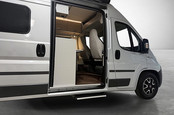 Hymer Hymer Free 600 FREE 600 Løftetak-4 sovepl. | Under 6 m | 150 hk | 26 of 30