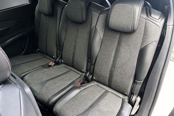 Peugeot 5008 24 of 30