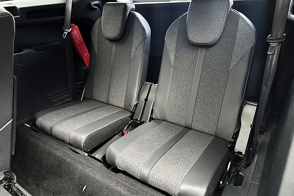 Peugeot 5008 25 of 30