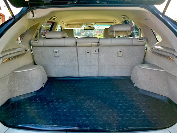 Lexus RX400h 24 of 30