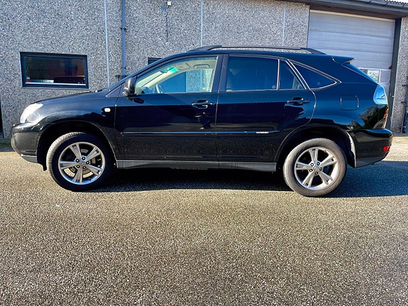 Lexus RX400h 15 of 30