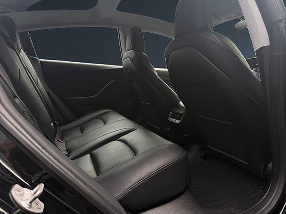 Tesla Model 3 15 of 22
