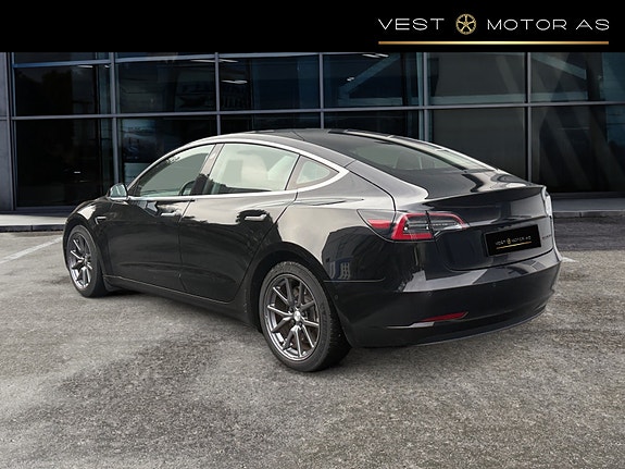 Tesla Model 3 5 of 22