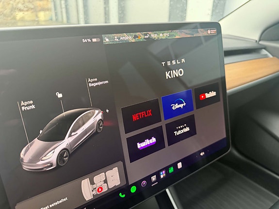 Tesla Model 3 19 of 22