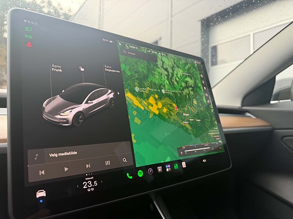 Tesla Model 3 21 of 22