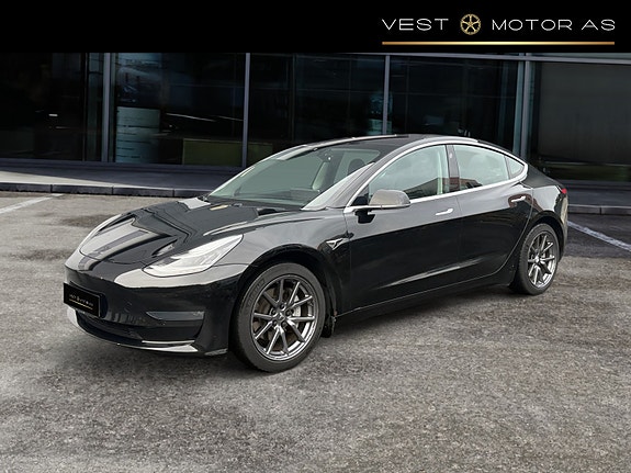 Tesla Model 3 3 of 22