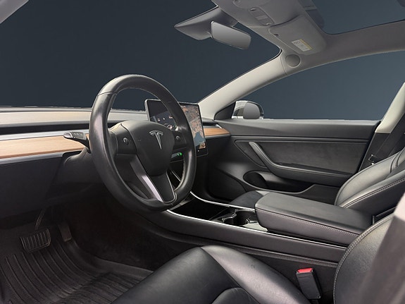 Tesla Model 3 10 of 22