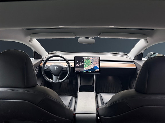 Tesla Model 3 16 of 22