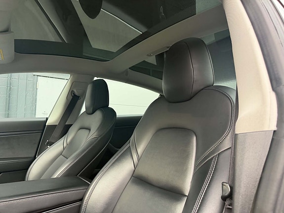 Tesla Model 3 12 of 22