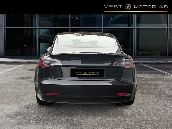 Tesla Model 3 6 of 22