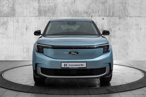 Ford Explorer 8 of 24