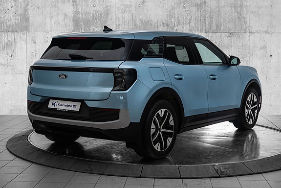 Ford Explorer 5 of 24