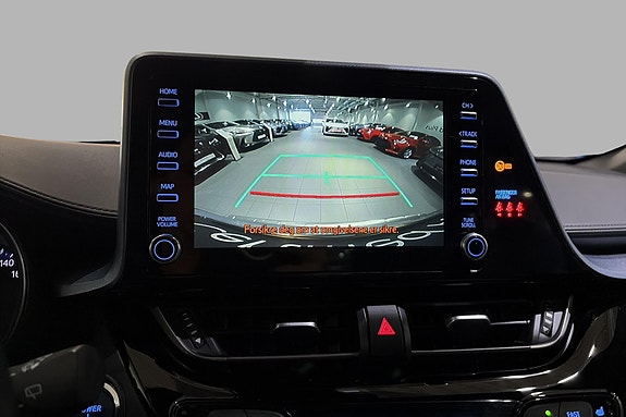 Toyota C-HR 14 of 24