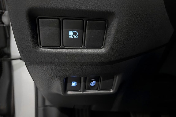 Toyota C-HR 20 of 24