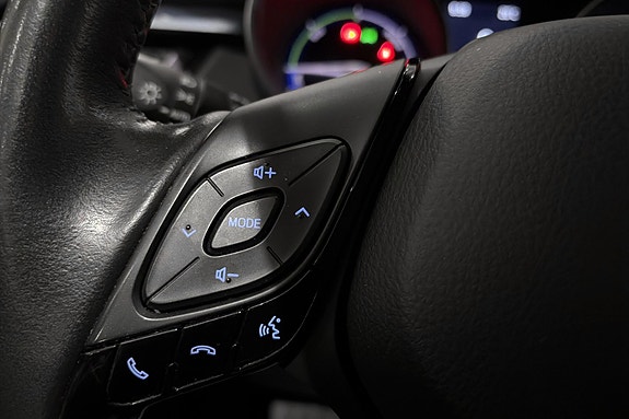 Toyota C-HR 21 of 24