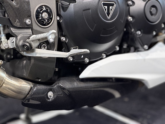 Triumph Speed Triple 1050 RS // 16 of 29