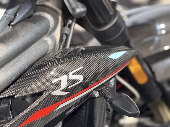 Triumph Speed Triple 1050 RS // 13 of 29