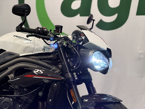 Triumph Speed Triple 1050 RS // 5 of 29