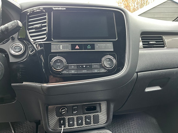 Mitsubishi Outlander 14 of 23