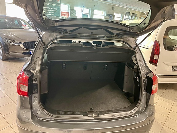Suzuki SX4 S-Cross 5 of 16