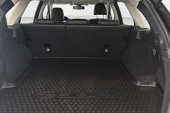 Subaru Outback 10 of 17