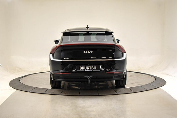 Kia EV6 4 of 27