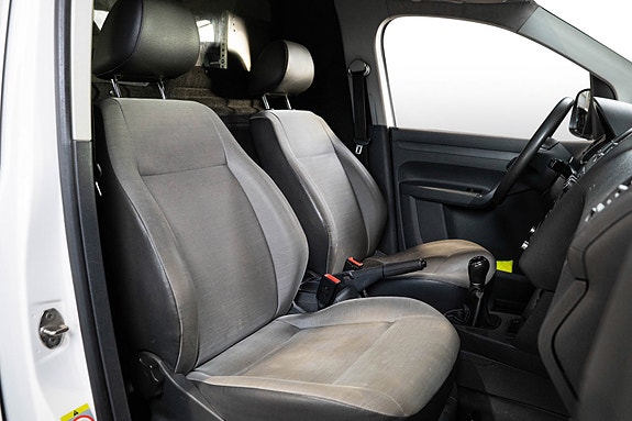 Volkswagen Caddy Maxi 22 of 22