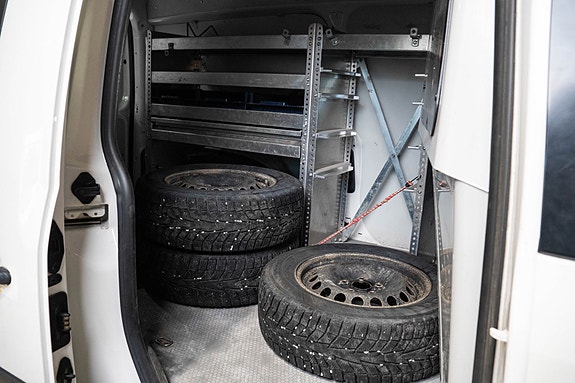Volkswagen Caddy Maxi 21 of 22