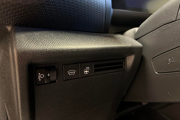 Citroen E-C4 25 of 27