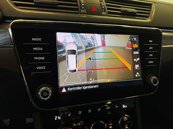 Skoda Superb 27 of 30
