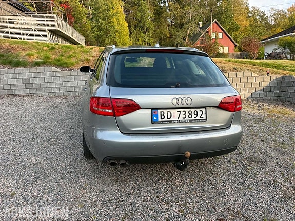 Audi A4 4 of 27